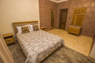 Отель Старий Тудорів Fedorovka Двухместный номер с 1 кроватью или 2 отдельными кроватями и собственной ванной комнатой-4